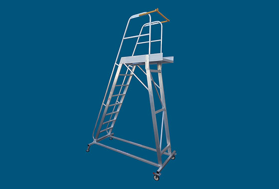 Ladder Aluminium Easy Move Walk Through