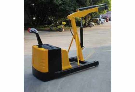 Powered Floor Cranes
